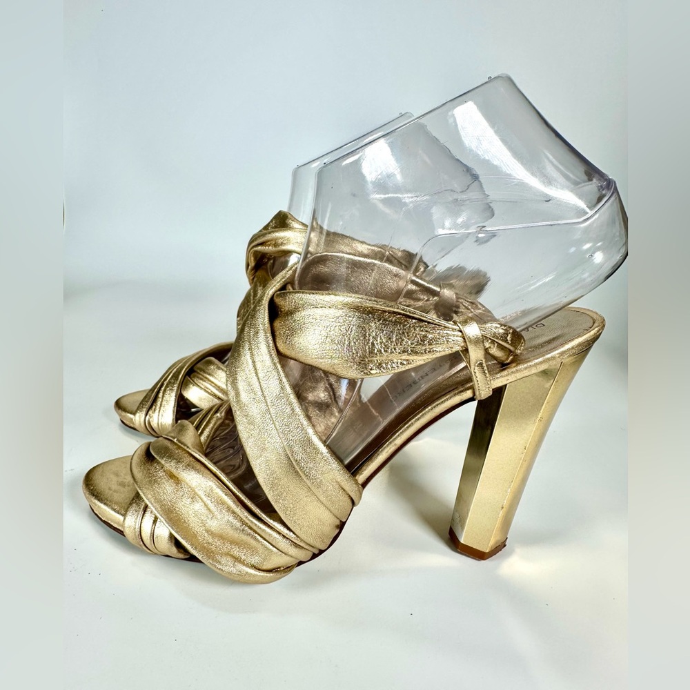 Diane Von Furstenberg Gold Strappy Heels Sandals Size: 7 B - Picture 4 of 10